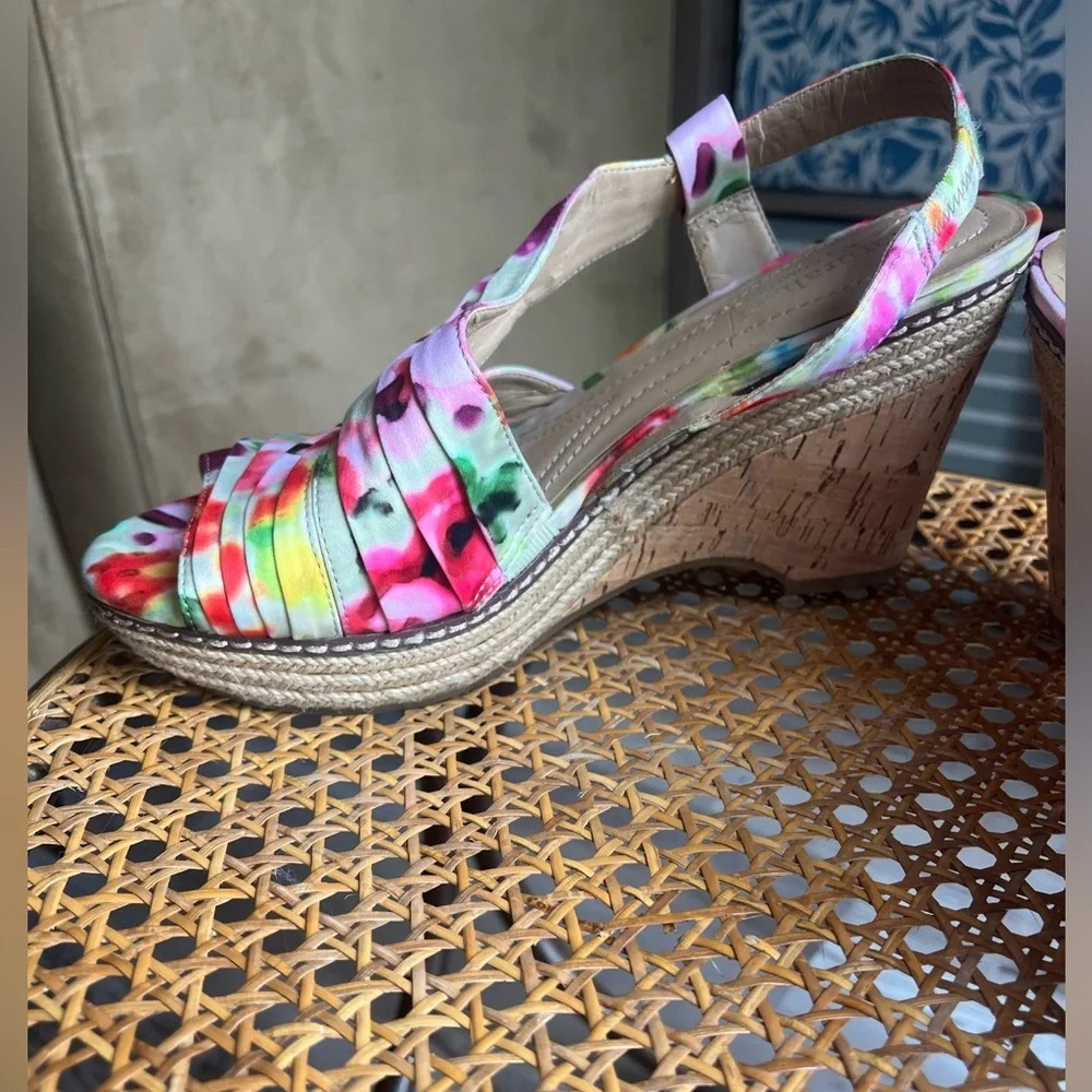 Naturalizer Multicolor Strappy Wedges - Picture 7 of 12